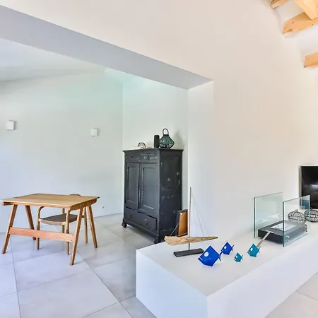 בית נופש Chiron Reculeau - Piscine - Wifi