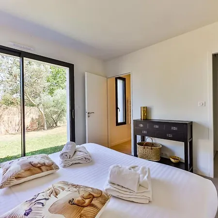 Chiron Reculeau - Piscine - Wifi בית נופש *